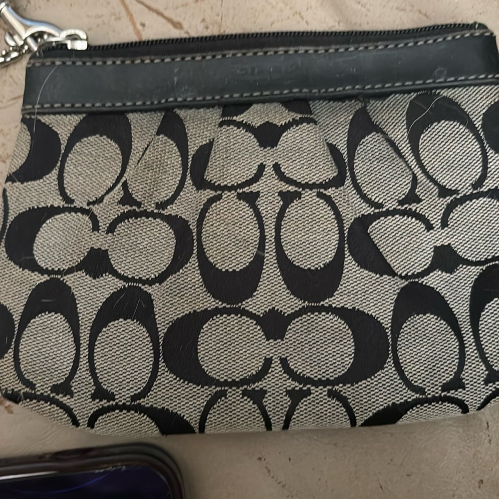 Coach wristlet wallet